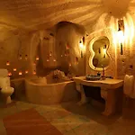 Blue Valley Cave Hotel