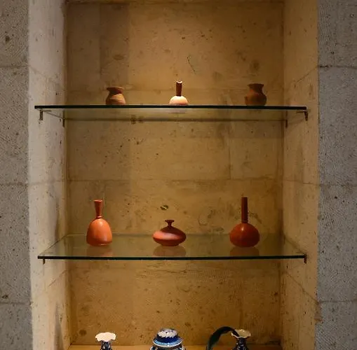 Blue Valley Cave Hotel