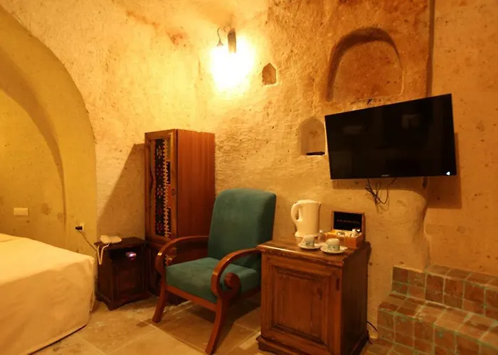 Blue Valley Cave Hotel 4*