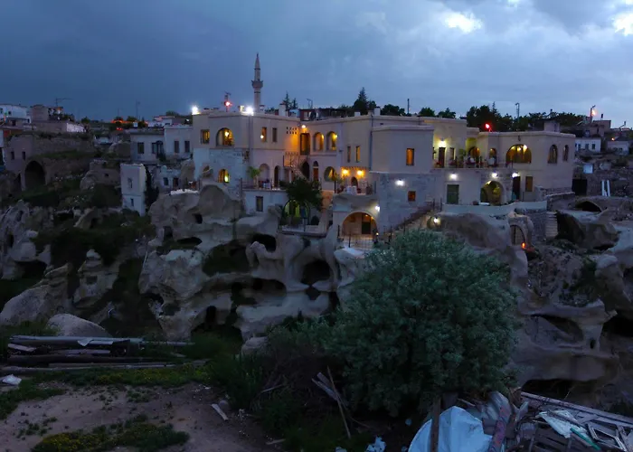 Blue Valley Cave Hotel