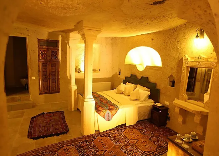 Blue Valley Cave Hotel 4*